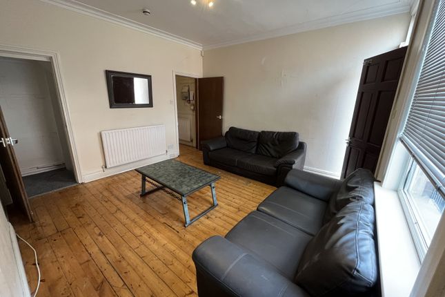 34, Langdale Terrace, West Yorkshire photo 3