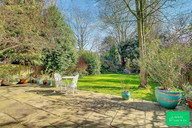 87, Fortis Green, London photo 3