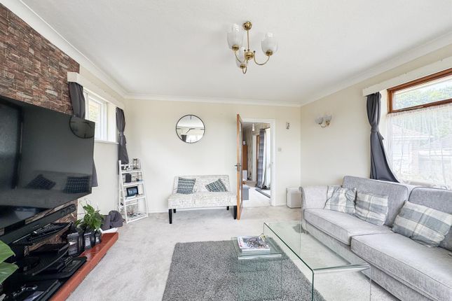34, Ward Way, Bexhill-On-Sea photo 3