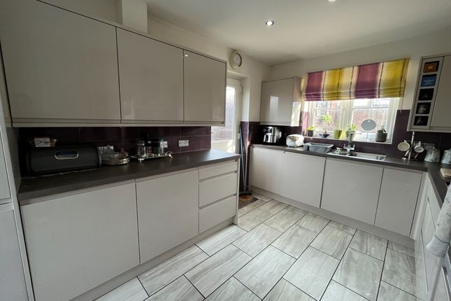 21, Wallis Road, Ashford photo 4