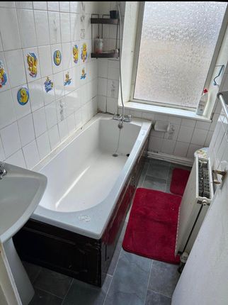 Brassey Terrace, Bradford photo 4
