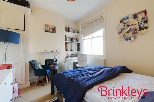 Terraced house to rent in Farquhar Road, London, London