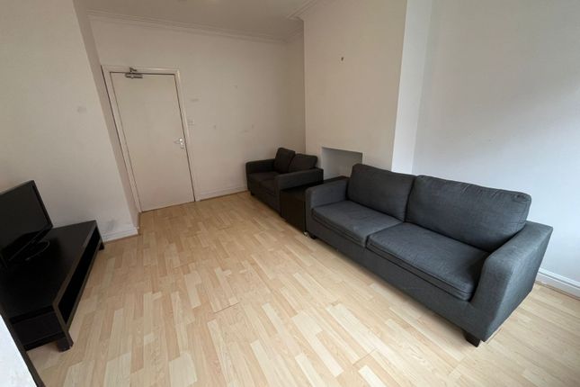 Hartley Avenue, Leeds photo 4
