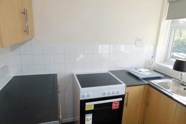 79, Birchen Grove, Luton photo 4