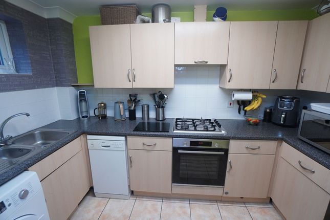 Flat 8 Conifer Rise, Goodearl Court, Conifer Rise, High Wycombe photo 3