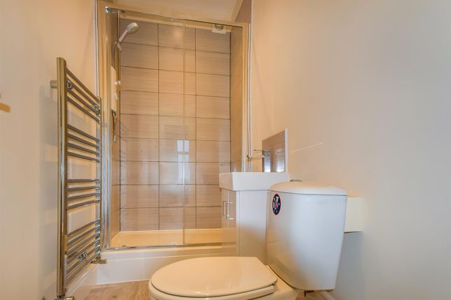 Room 1, 219, Cutler Heights Lane, Bradford photo 5