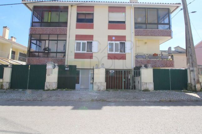 Thumbnail Apartment for sale in Corroios, Seixal, Setúbal