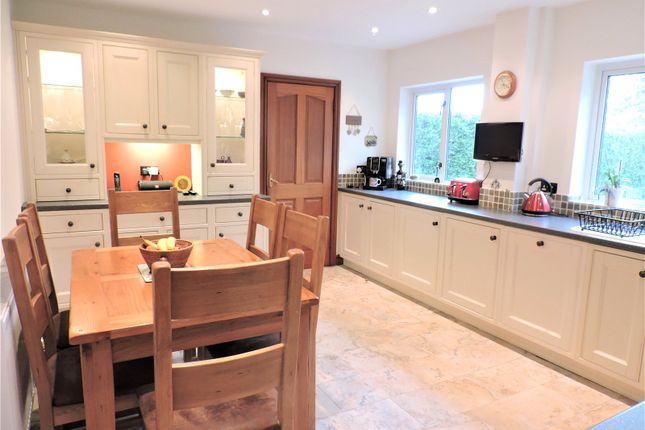 1, Clos Llwynallt, Pontardawe photo 2