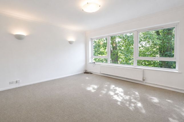 Flat 12, Eldon Court, St Georges Avenue, WEYBRIDGE photo 2