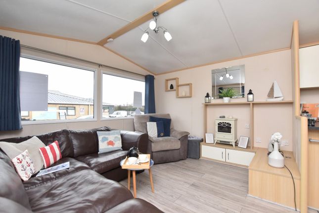 Carnaby Accord, New Beach Holiday Park, Dymchurch photo 4