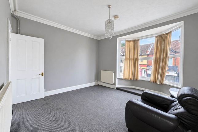 41, Dallow Road, Luton photo 3