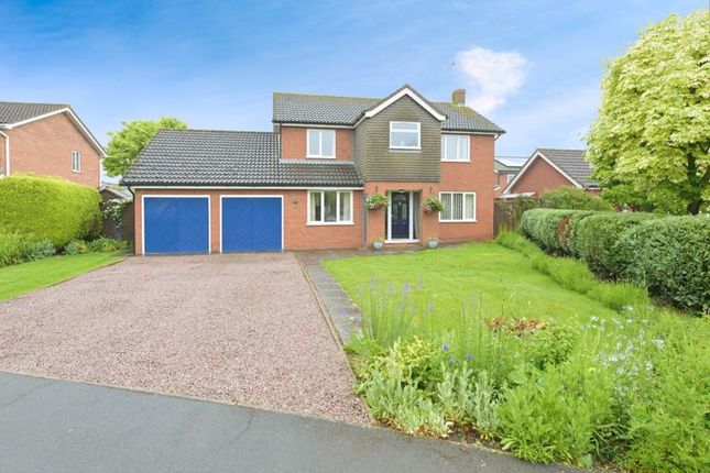 Thumbnail Detached house for sale in Linden Rise, Bourne
