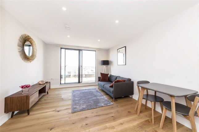1 Bedroom Flats To Buy In Feltham London Primelocation