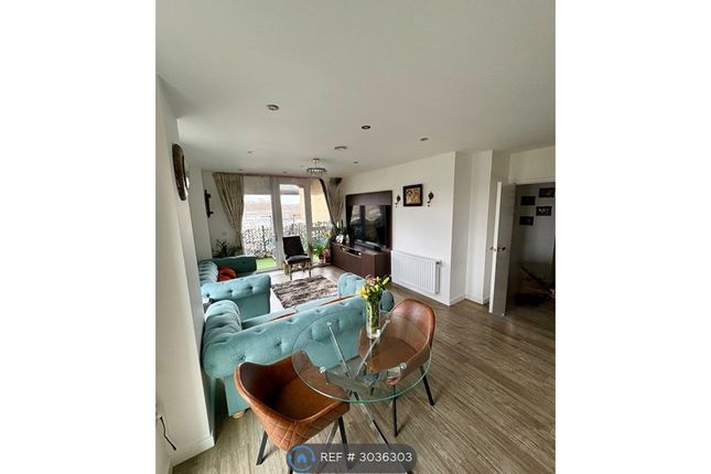 Flat, Halley House Westmoreland Road, London photo 4