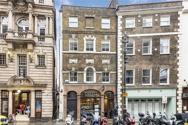 Terraced house to rent in St. Martin's Lane, London