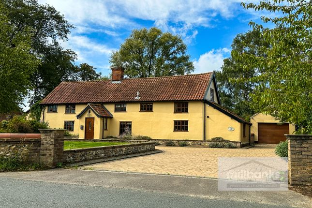 Thumbnail Cottage for sale in Garboldisham Road, East Harling, Norwich, Norfolk