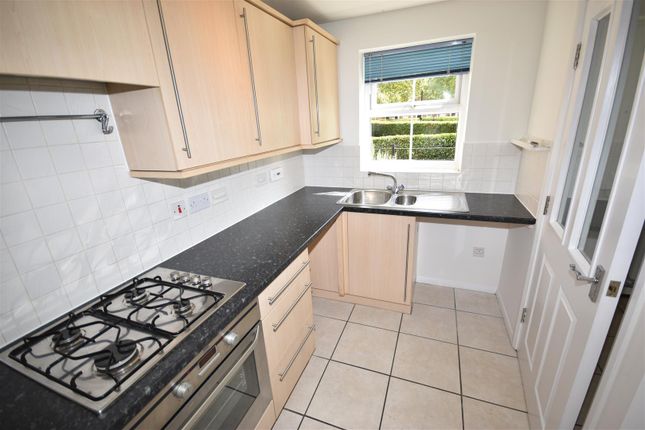 2, Kinross Road, Sleaford photo 4