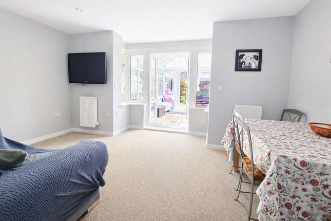 53, Magister Drive, Lee-On-The-Solent photo 3