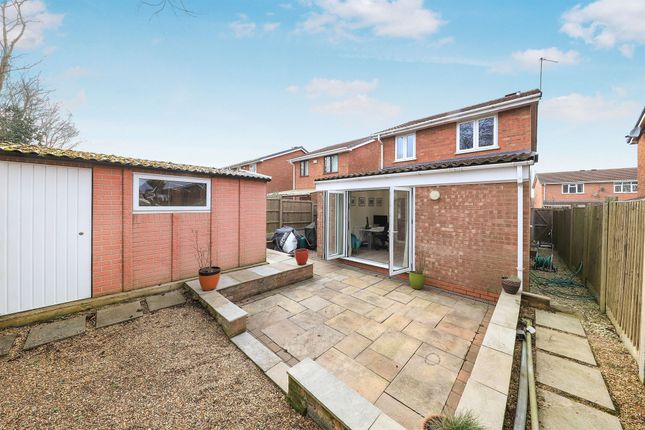 15, Widgeon Grove, Wolverhampton photo 4