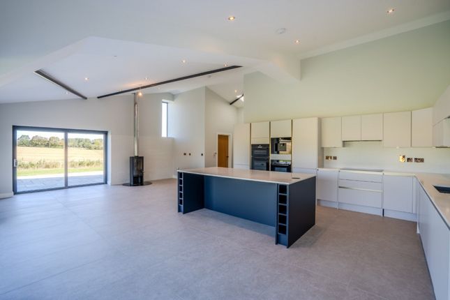 1 Vale Farm Barns, NR10 4QX, Reepham photo 4