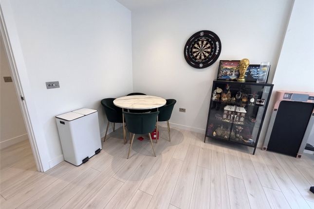 Flat 29, Compass House 207-215, Camberley photo 3