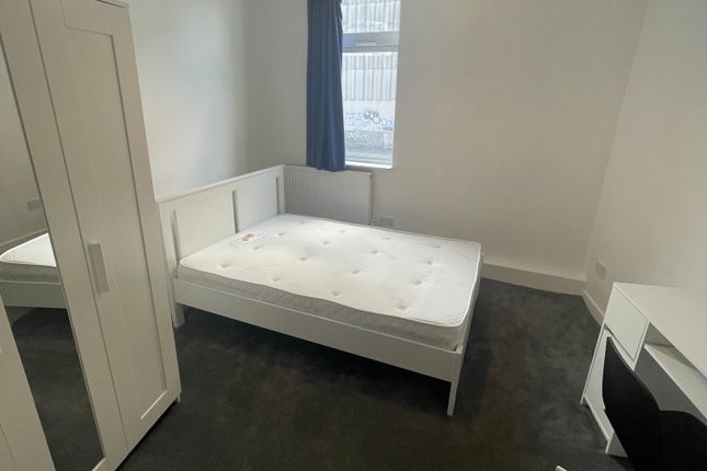 Room to rent in Headford Street, Sheffield