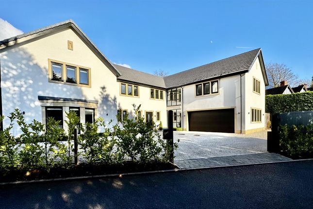 Thumbnail Detached house for sale in Heather Court Gardens, Sutton Coldfield