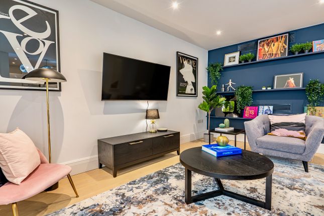 Duplex to rent in Lincoln's Inn Fields, London