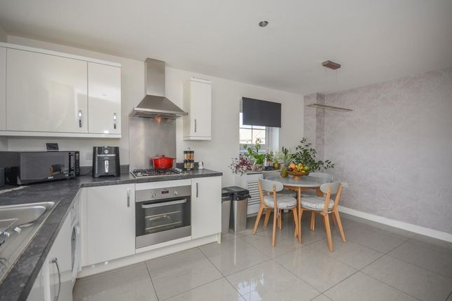 27, Forgetmenot Way, Lyde Green photo 4