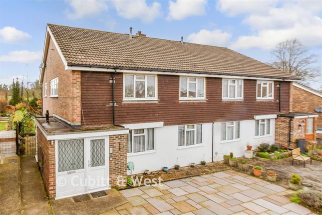12, Castleton Close, Banstead photo 2