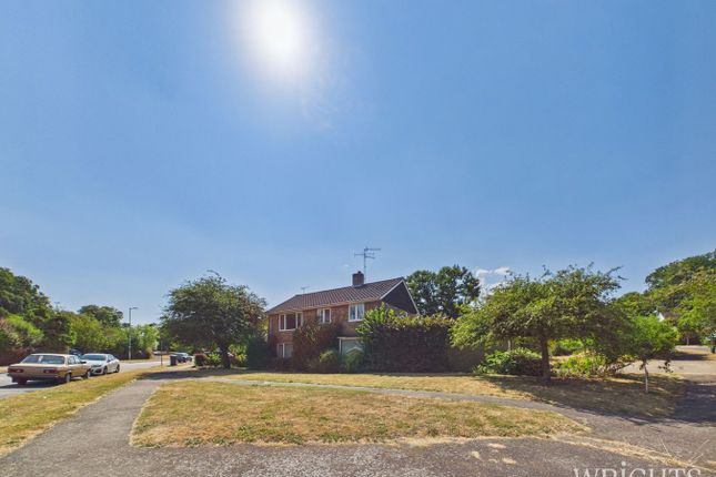 4-bed detached on 389, Knightsfield, Welwyn Garden City, £675,000