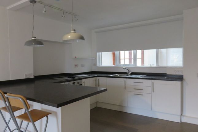 Flat 1, 4, North Parade, Penzance photo 4