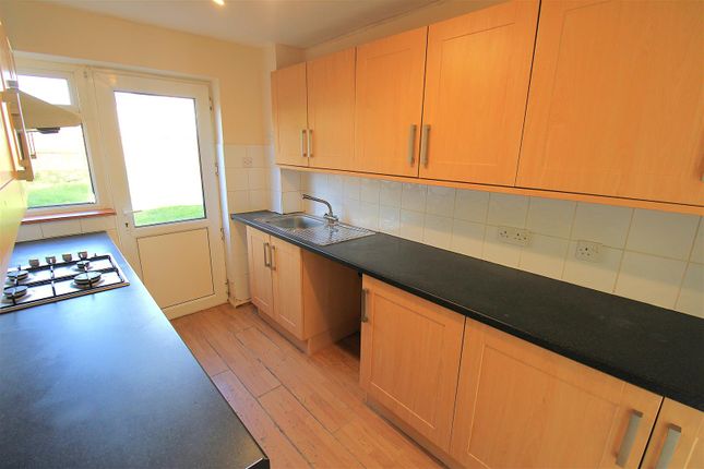 19, Chestnut Avenue, Corby photo 4