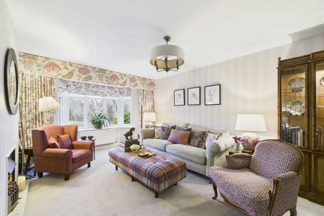 6 Goodwin Close, Matlock photo 2