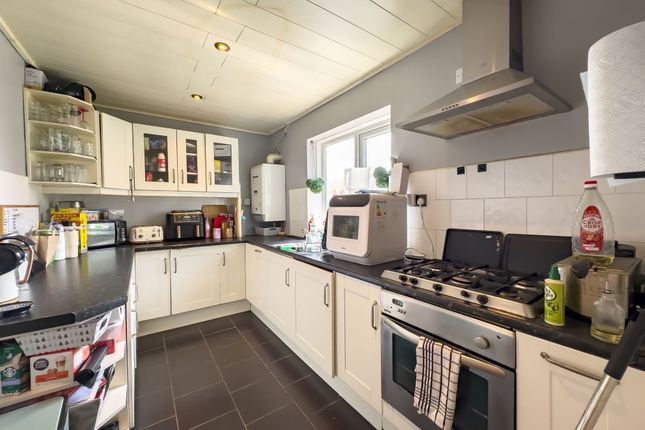 6 Thropton Place, North Shields photo 3