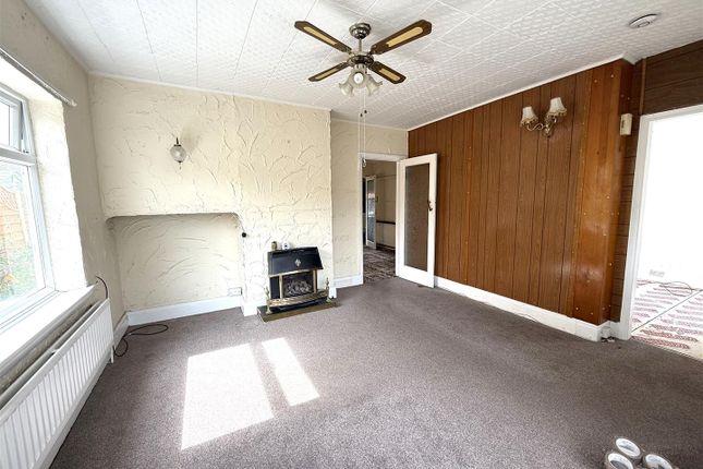 2, Trent View Close, Rugeley photo 3