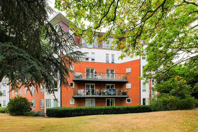 6 Eton Court-14.Jpg
