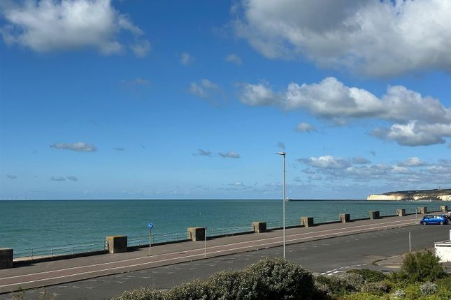 Flat 17, Merryfield Court, Marine Parade, Seaford photo 2