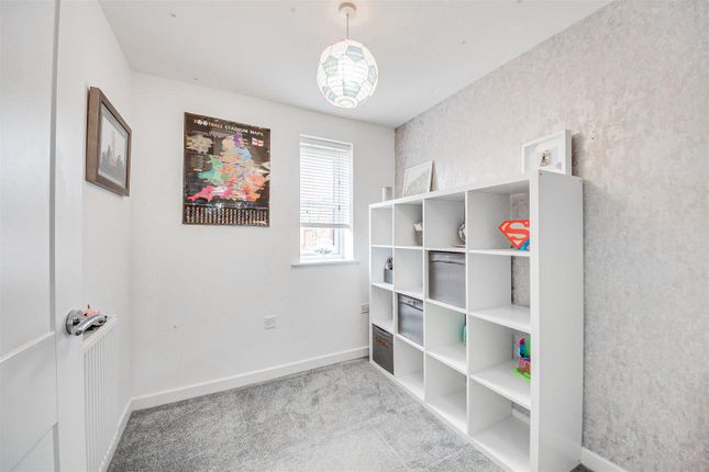 Town house for sale in Maplebeck Drive, Southport