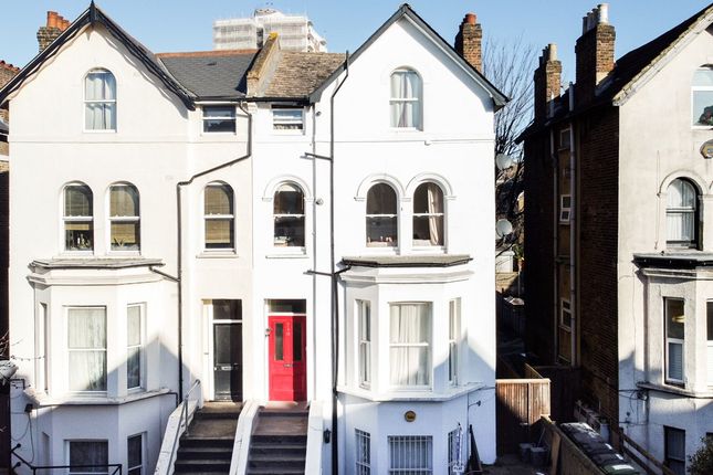 Flat for sale in Mount Pleasant Road, Hither Green, London