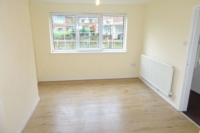 6, Glover Square, Sunderland photo 2