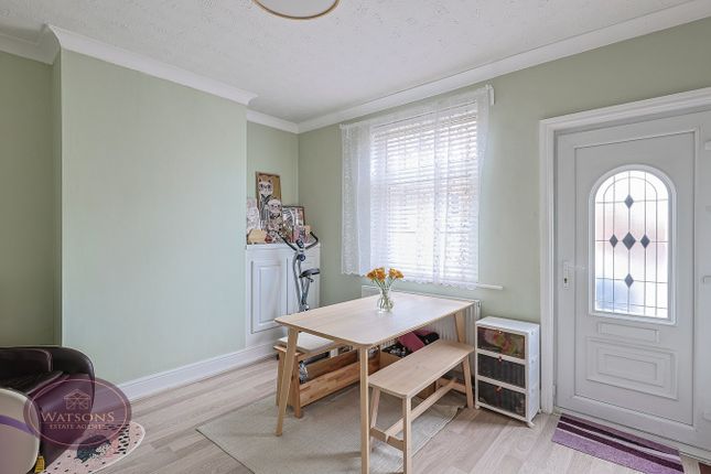 214, Lynncroft, Nottingham photo 3