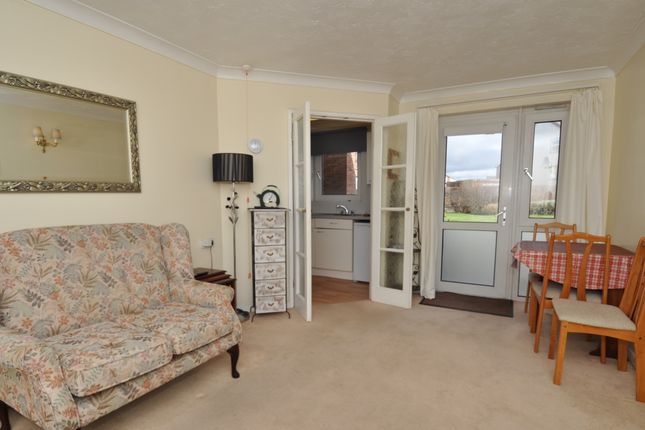 Thumbnail Flat for sale in Clifton Drive North, St. Annes, Lytham St. Annes