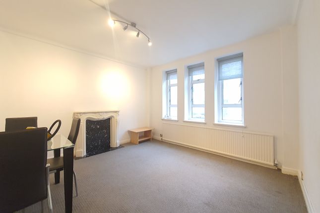 119 Hatherley Court, Hatherley Grove, LONDON photo 2