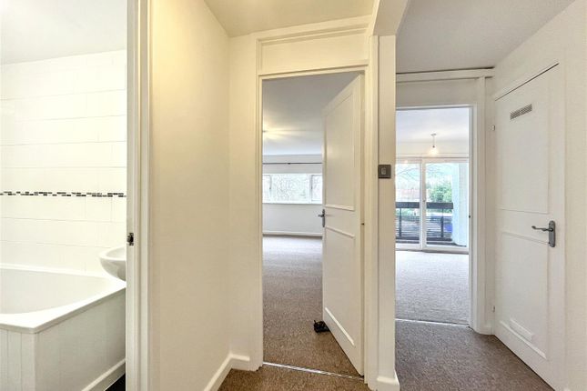 3, Cairns Court, Norwich photo 3