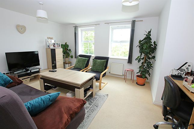 39, Turners Gardens, Northampton photo 2