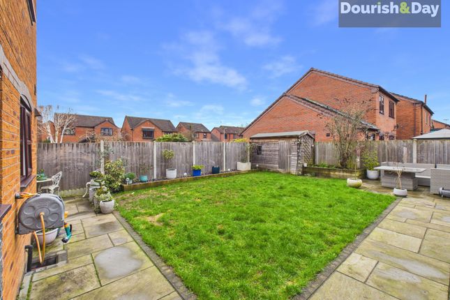 3 Pezenas Drive, Market Drayton photo 4