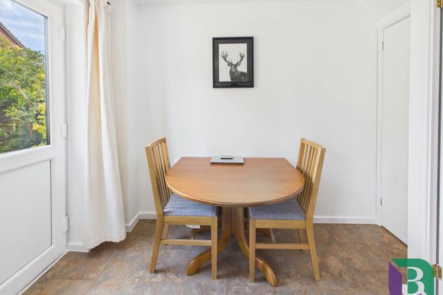 16, Tallis Lane, Milton Keynes photo 4