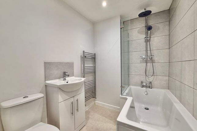 55 The Green, Ossett photo 5
