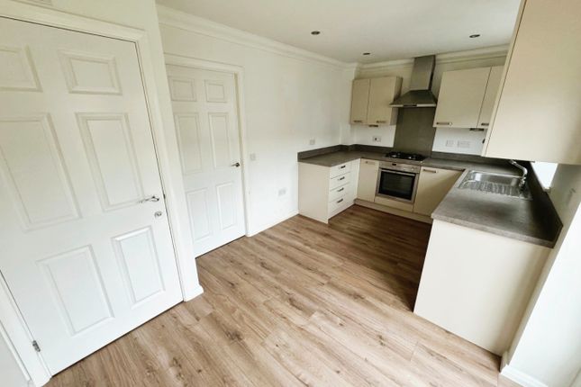 6, Pitsford Close, Lincoln photo 3